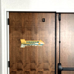 Arrow Shape Plus Hilton Head Island, South Carolina 12x4" Wall or Door Sign | Stylish Famous US Beach Souvenirs